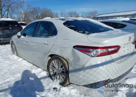 2018 Toyota Camry Xle из США, поврежденный, VIN 4T1B11HK7JU046092